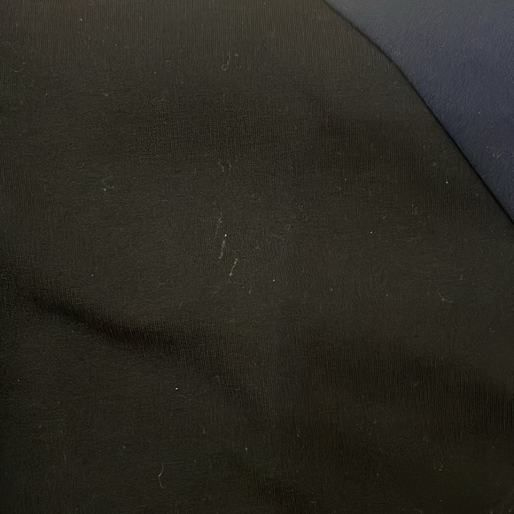 DKNY Blue & Black Embellished Structured Colorblock Top size medium - Picture 5 of 9